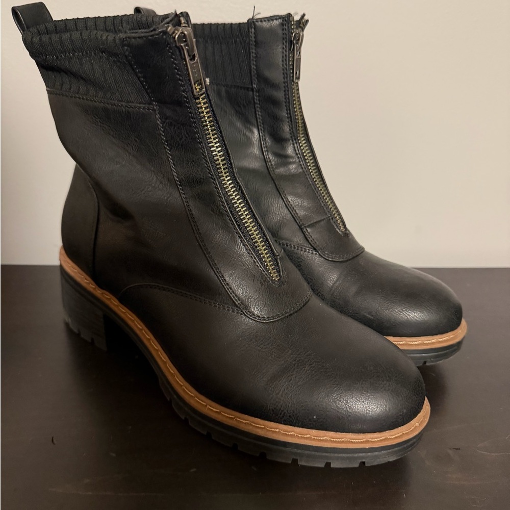 Denver Hayes Black Ankle Boots with Brown Trim